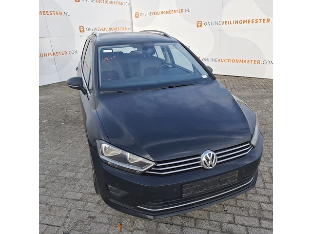 Personenauto, volkswagen, golf sportsvan - afbeelding 3 van  48