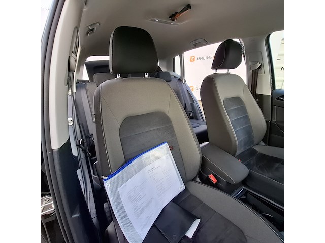 Personenauto, volkswagen, golf sportsvan - afbeelding 43 van  48