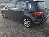 Personenauto, volkswagen, golf sportsvan - afbeelding 7 van  48