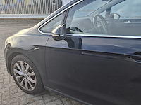 Personenauto, volkswagen, golf sportsvan - afbeelding 8 van  48