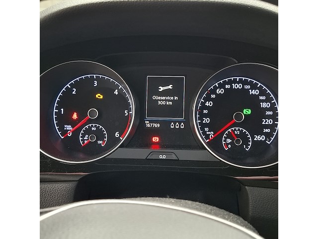 Personenauto, volkswagen, golf sportsvan - afbeelding 11 van  47