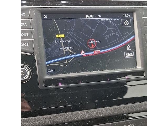 Personenauto, volkswagen, golf sportsvan - afbeelding 16 van  47