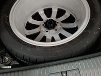 Personenauto, volkswagen, golf sportsvan - afbeelding 24 van  47