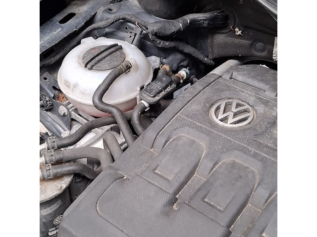 Personenauto, volkswagen, golf sportsvan - afbeelding 36 van  47