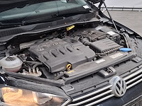 Personenauto, volkswagen, golf sportsvan - afbeelding 38 van  47