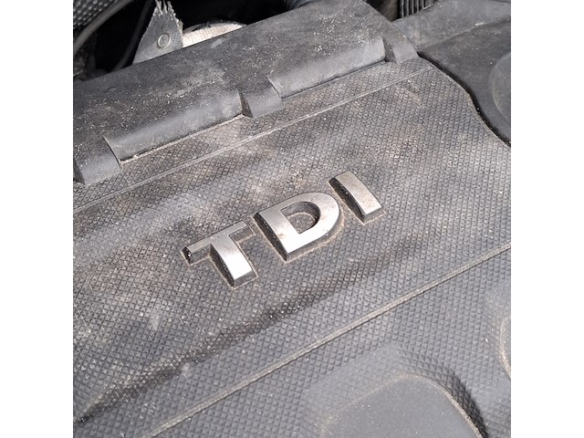 Personenauto, volkswagen, golf sportsvan - afbeelding 41 van  47