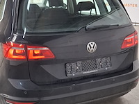 Personenauto, volkswagen, golf sportsvan - afbeelding 45 van  47