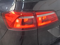 Personenauto, volkswagen, golf sportsvan - afbeelding 46 van  47