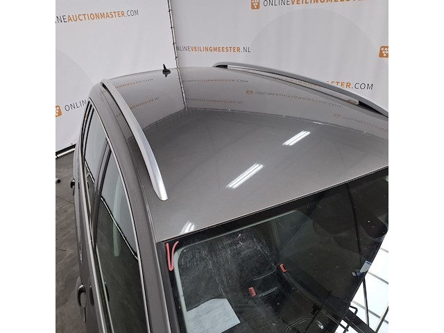 Personenauto, volkswagen, golf sportsvan - afbeelding 8 van  52