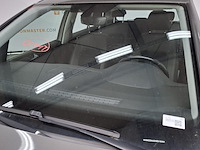 Personenauto, volkswagen, golf sportsvan - afbeelding 9 van  52