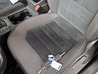 Personenauto, volkswagen, golf sportsvan - afbeelding 15 van  52