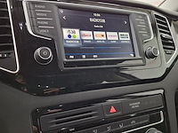 Personenauto, volkswagen, golf sportsvan - afbeelding 20 van  52