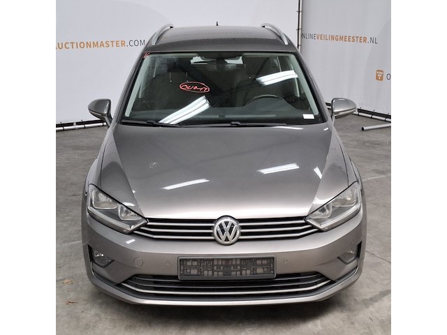 Personenauto, volkswagen, golf sportsvan - afbeelding 12 van  52