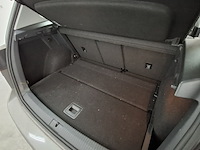 Personenauto, volkswagen, golf sportsvan - afbeelding 28 van  52