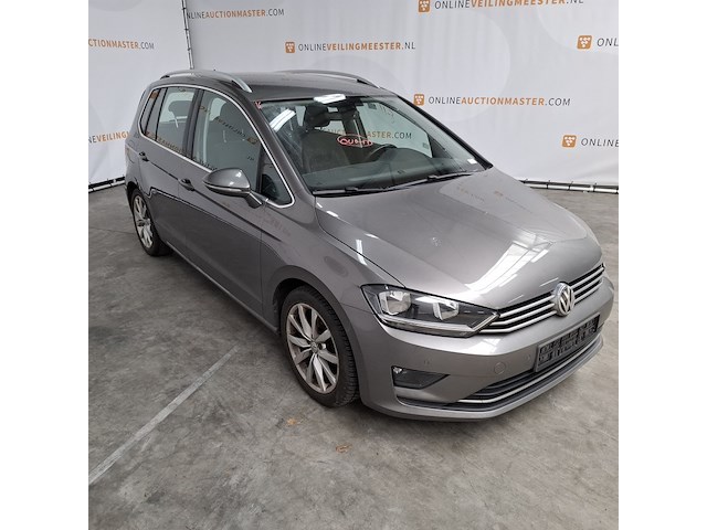 Personenauto, volkswagen, golf sportsvan - afbeelding 23 van  52
