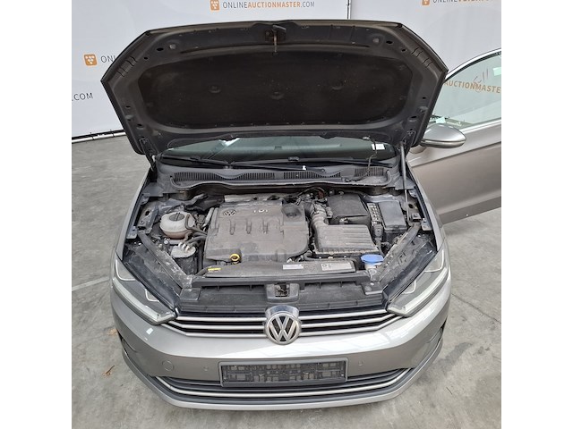 Personenauto, volkswagen, golf sportsvan - afbeelding 37 van  52