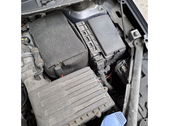 Personenauto, volkswagen, golf sportsvan - afbeelding 39 van  52