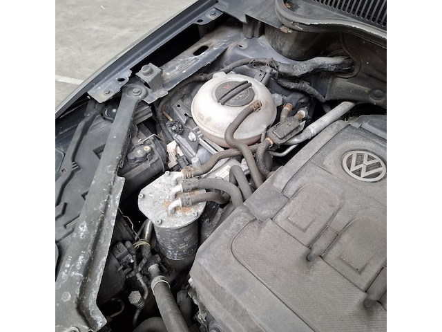 Personenauto, volkswagen, golf sportsvan - afbeelding 41 van  52