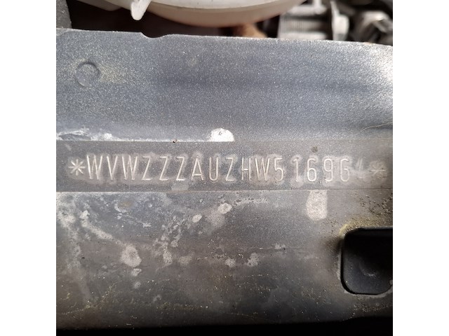 Personenauto, volkswagen, golf sportsvan - afbeelding 42 van  52