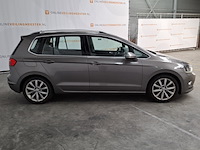 Personenauto, volkswagen, golf sportsvan - afbeelding 34 van  52
