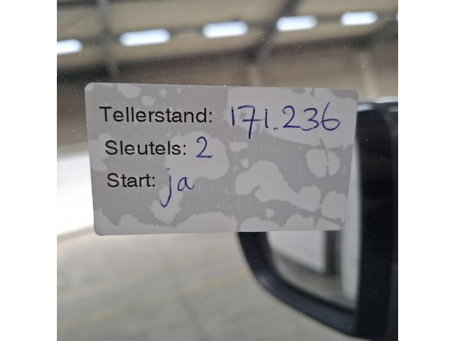 Personenauto, volkswagen, golf sportsvan - afbeelding 48 van  52