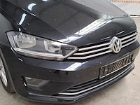 Personenauto, volkswagen, golf sportsvan - afbeelding 9 van  69