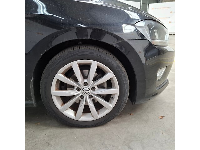 Personenauto, volkswagen, golf sportsvan - afbeelding 13 van  69