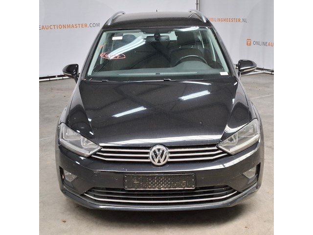 Personenauto, volkswagen, golf sportsvan - afbeelding 12 van  69