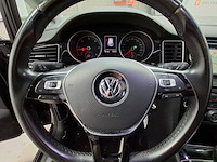 Personenauto, volkswagen, golf sportsvan - afbeelding 31 van  69