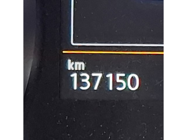 Personenauto, volkswagen, golf sportsvan - afbeelding 33 van  69
