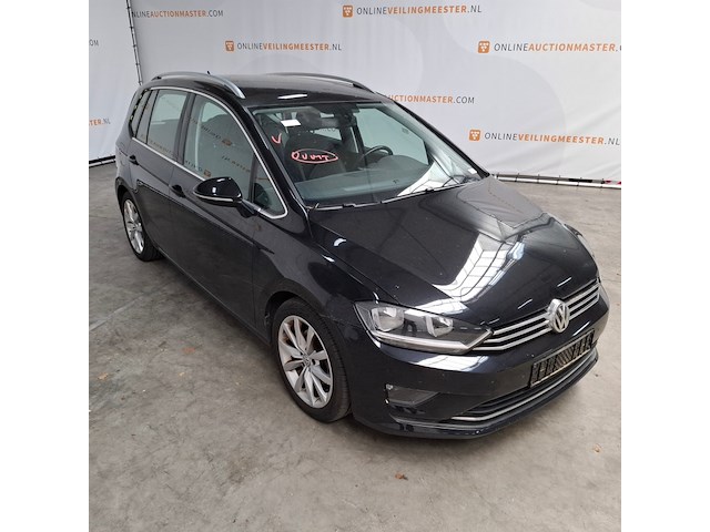 Personenauto, volkswagen, golf sportsvan - afbeelding 23 van  69