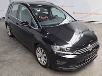 Personenauto, volkswagen, golf sportsvan - afbeelding 23 van  69