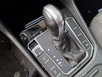 Personenauto, volkswagen, golf sportsvan - afbeelding 37 van  69
