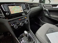 Personenauto, volkswagen, golf sportsvan - afbeelding 38 van  69