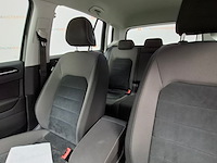 Personenauto, volkswagen, golf sportsvan - afbeelding 39 van  69
