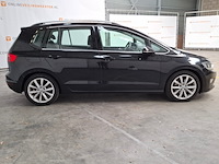 Personenauto, volkswagen, golf sportsvan - afbeelding 34 van  69
