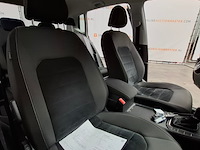 Personenauto, volkswagen, golf sportsvan - afbeelding 48 van  69