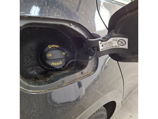 Personenauto, volkswagen, golf sportsvan - afbeelding 49 van  69
