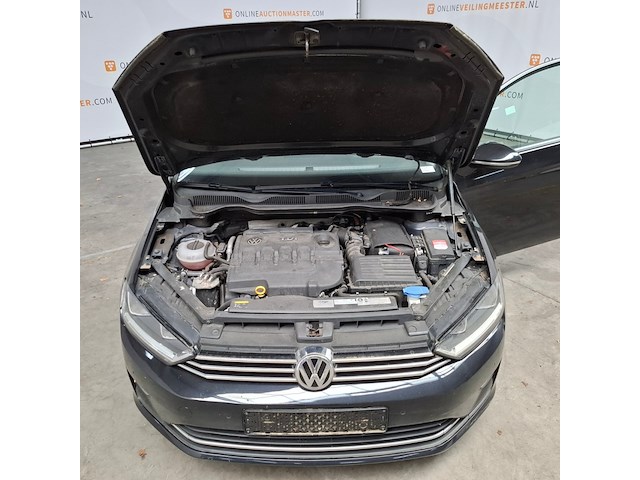 Personenauto, volkswagen, golf sportsvan - afbeelding 52 van  69