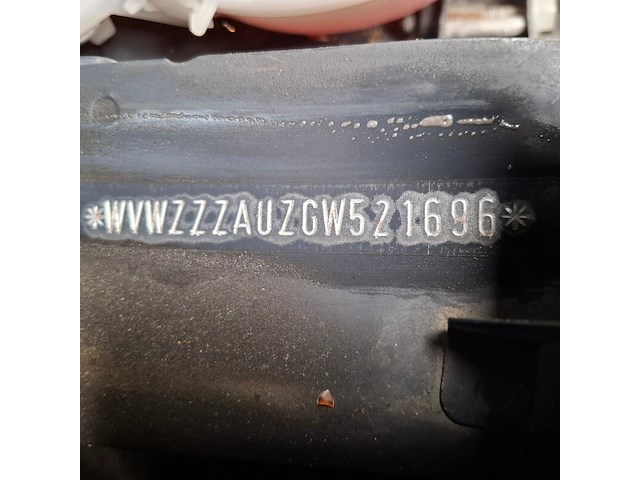 Personenauto, volkswagen, golf sportsvan - afbeelding 59 van  69