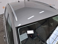 Personenauto, volkswagen, golf sportsvan - afbeelding 13 van  61