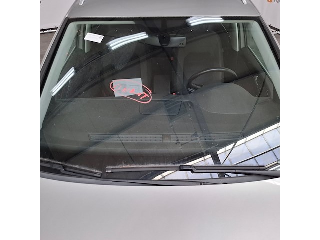 Personenauto, volkswagen, golf sportsvan - afbeelding 14 van  61