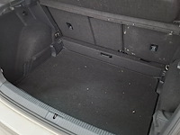 Personenauto, volkswagen, golf sportsvan - afbeelding 35 van  61