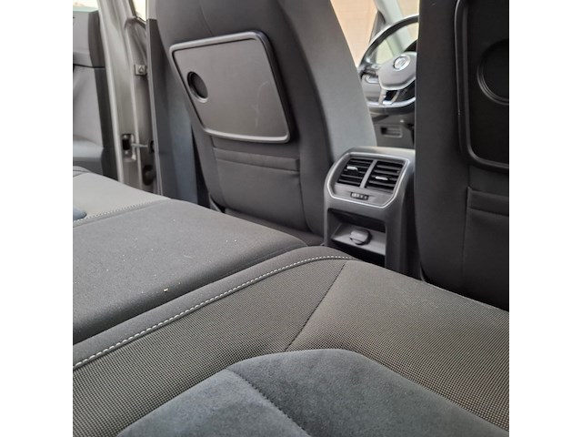 Personenauto, volkswagen, golf sportsvan - afbeelding 37 van  61