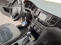Personenauto, volkswagen, golf sportsvan - afbeelding 38 van  61