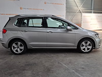 Personenauto, volkswagen, golf sportsvan - afbeelding 34 van  61