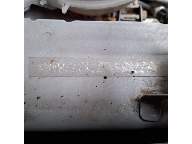 Personenauto, volkswagen, golf sportsvan - afbeelding 50 van  61