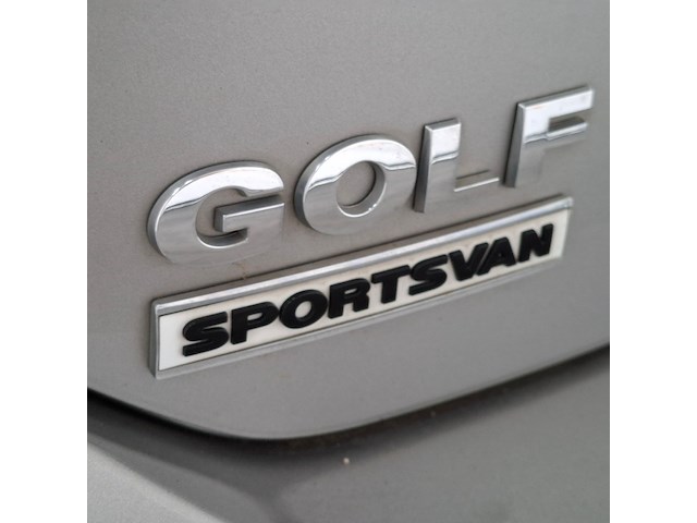 Personenauto, volkswagen, golf sportsvan - afbeelding 54 van  61