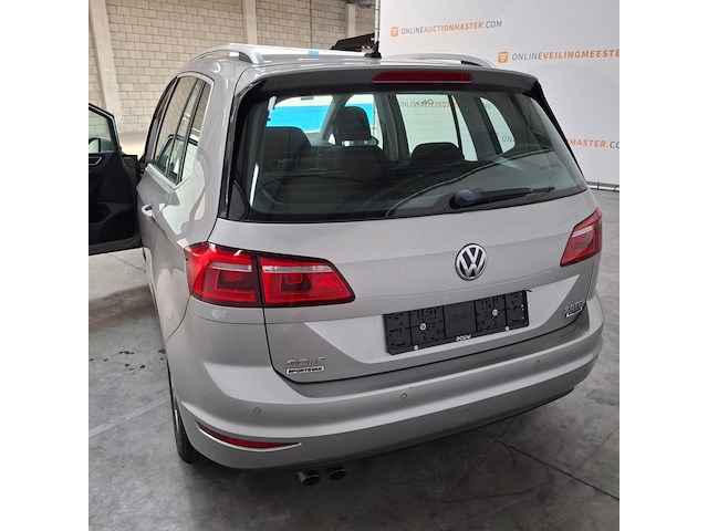 Personenauto, volkswagen, golf sportsvan - afbeelding 55 van  61