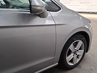 Personenauto, volkswagen, golf sportsvan - afbeelding 45 van  61